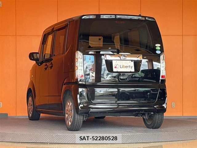 Honda N BOX 2017-05 8367419-10