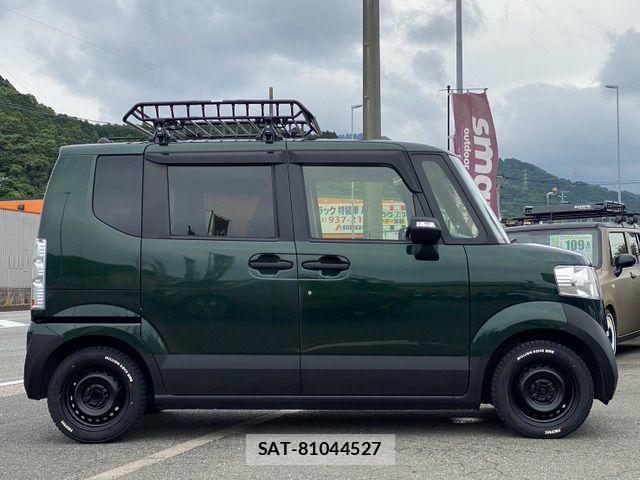 Honda N BOX 2017-06 8367455-4