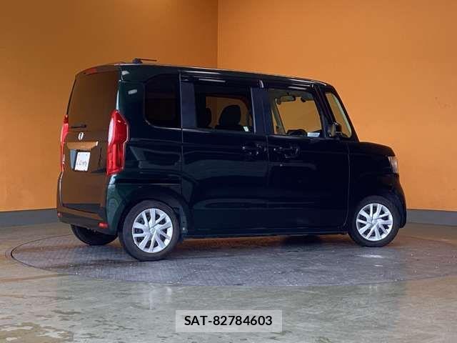Honda N BOX 2021-11 8367384-11