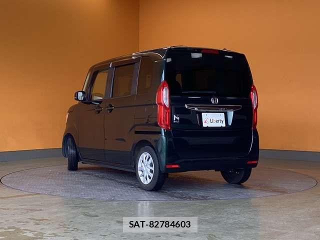 Honda N BOX 2021-11 8367384-8