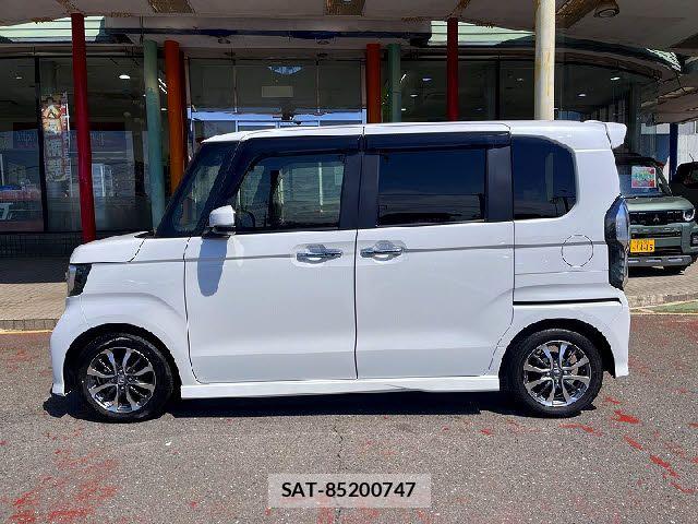 Honda N BOX 2022-03 8367475-13