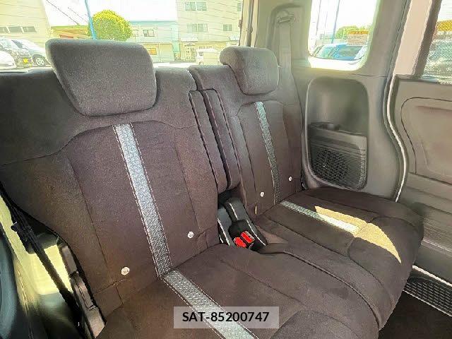 Honda N BOX 2022-03 8367475-3