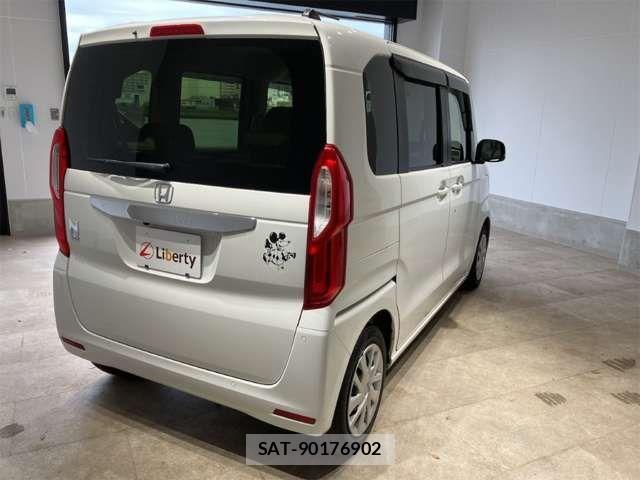 Honda N BOX 2022-12 8367396-11
