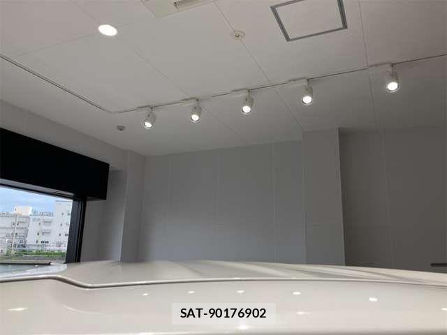 Honda N BOX 2022-12 8367396-13