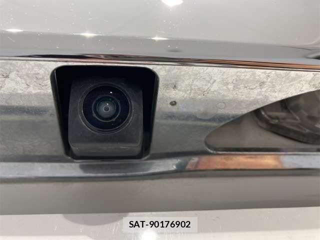 Honda N BOX 2022-12 8367396-14