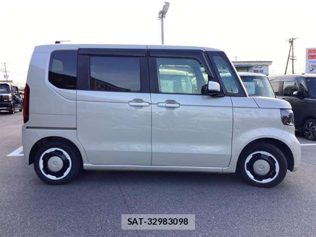 Honda N BOX 2023-12 8367328-9