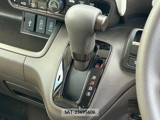 Honda N BOX 2022-03 8367383-9