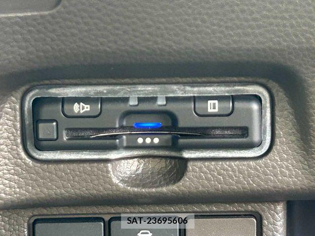 Honda N BOX 2022-03 8367383-14