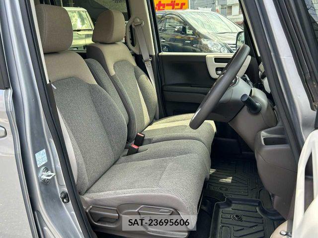 Honda N BOX 2022-03 8367383-19