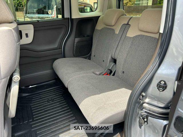 Honda N BOX 2022-03 8367383-24