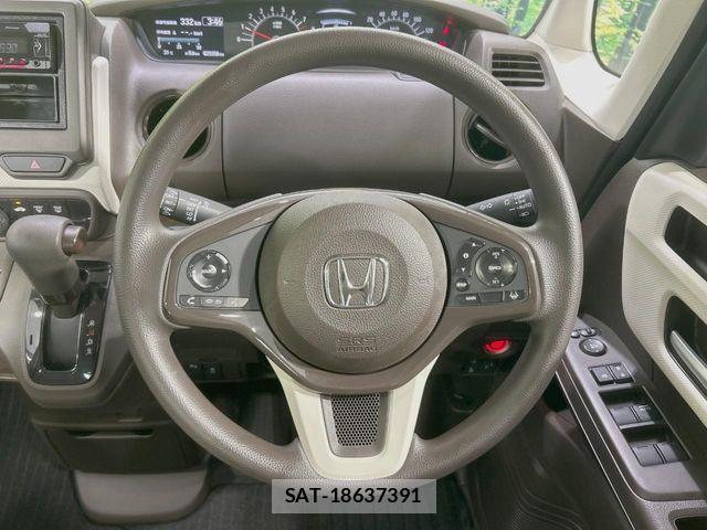 Honda N BOX 2023-08 8367390-10