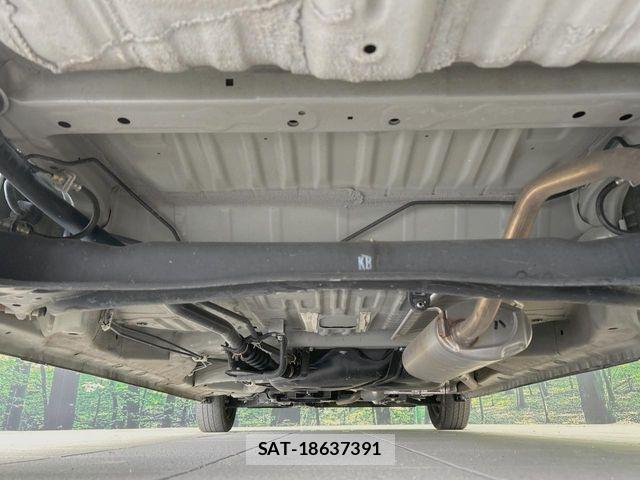 Honda N BOX 2023-08 8367390-18