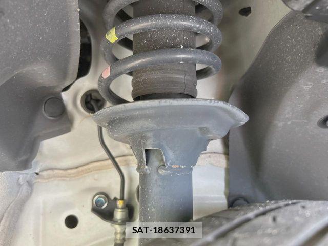 Honda N BOX 2023-08 8367390-19