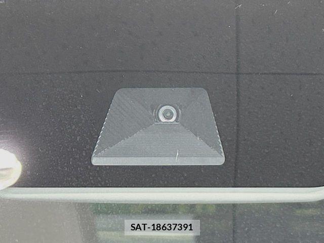 Honda N BOX 2023-08 8367390-2