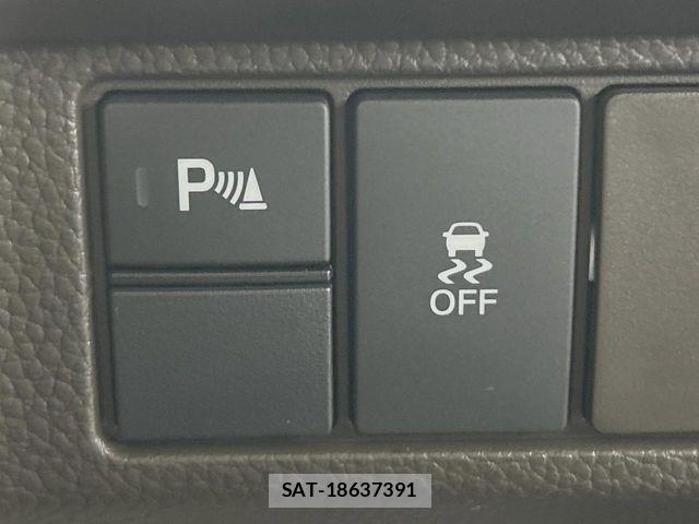 Honda N BOX 2023-08 8367390-6