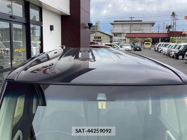Honda N BOX 2023-01 8367353-13