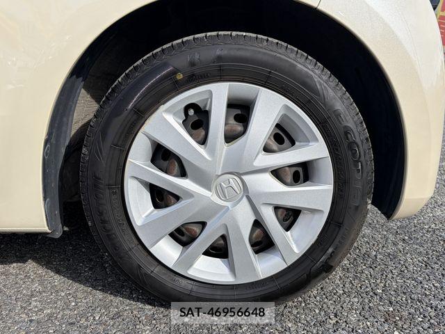 Honda N BOX 2019-08 8367425-27