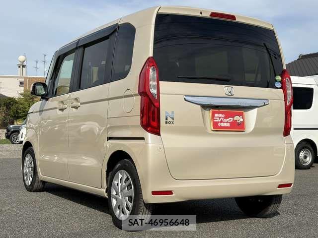 Honda N BOX 2019-08 8367425-7
