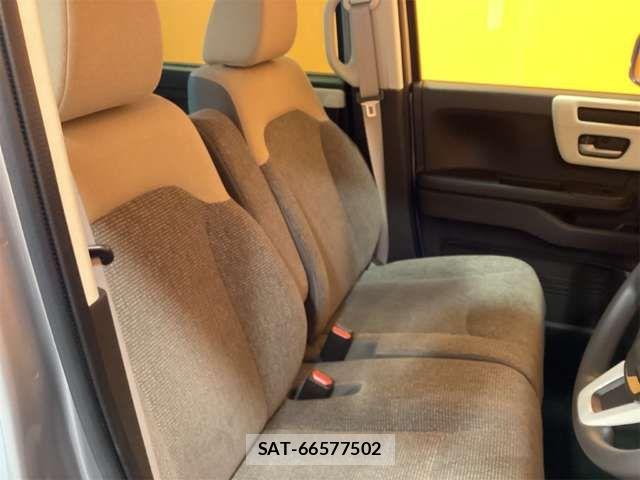 Honda N BOX 2022-08 8367398-17