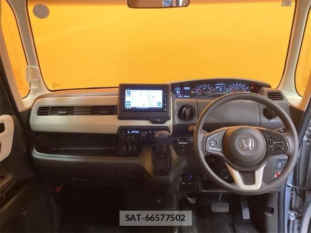 Honda N BOX 2022-08 8367398-18