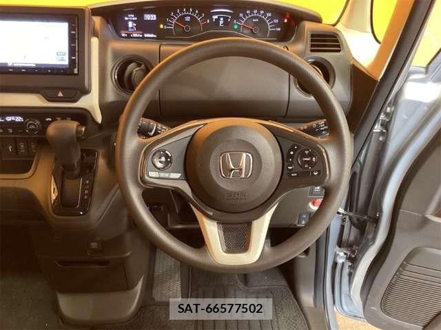 Honda N BOX 2022-08 8367398-19