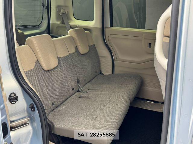 Honda N BOX 2018-11 8367394-18