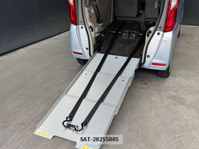Honda N BOX 2018-11 8367394-24