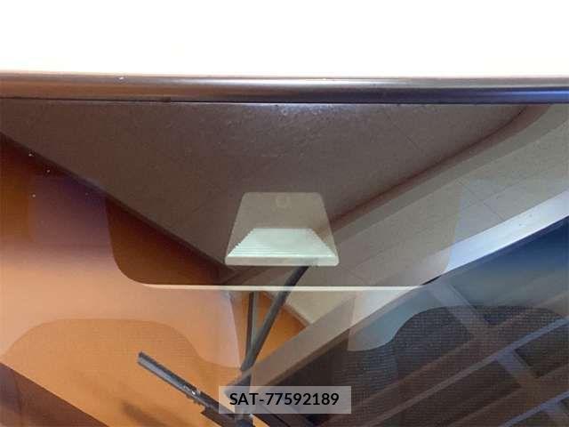 Honda N BOX 2018-06 8367404-14