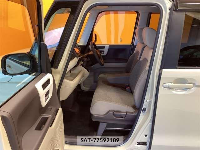 Honda N BOX 2018-06 8367404-16