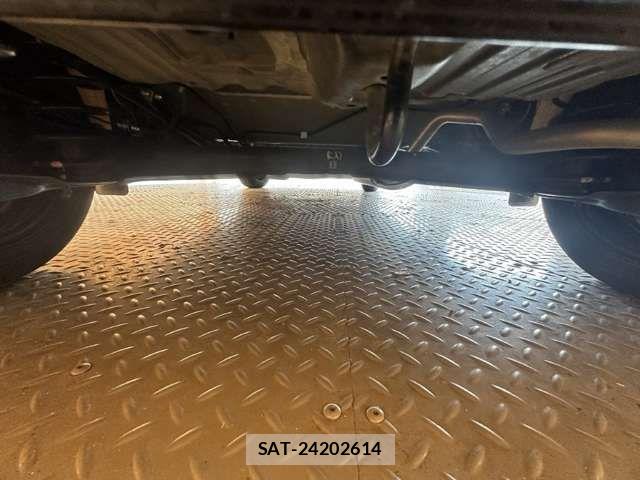 Honda N BOX 2023-08 8367339-18