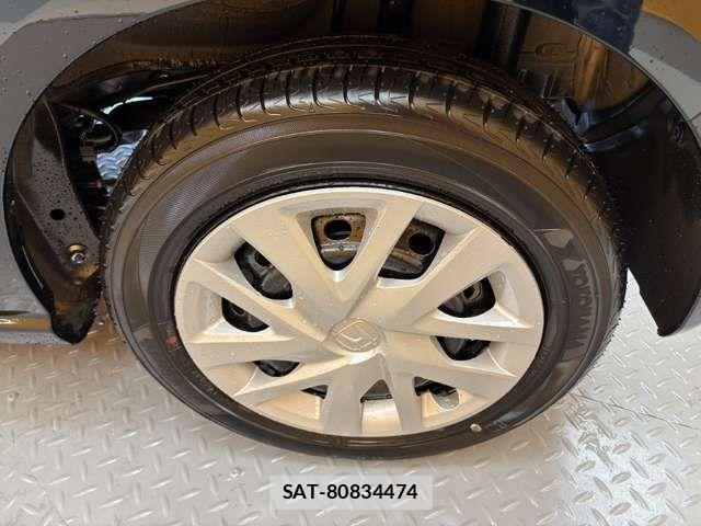 Honda N BOX 2025-11 8367325-17