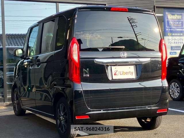 Honda N BOX 2021-06 8367378-12
