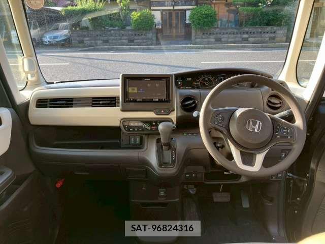Honda N BOX 2021-06 8367378-1