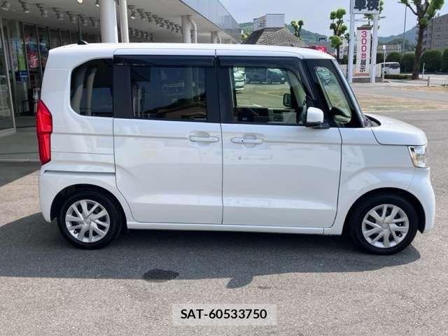 Honda N BOX 2022-11 8367369-15