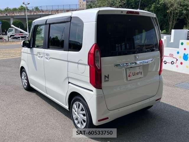 Honda N BOX 2022-11 8367369-18