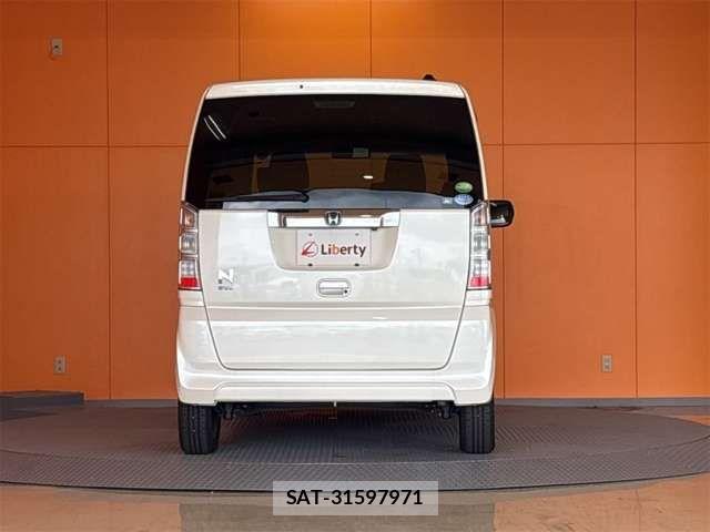 Honda N BOX 2016-03 8367388-9