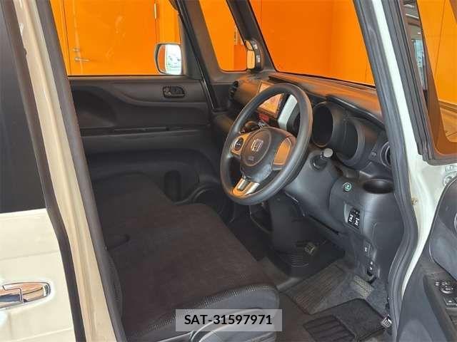 Honda N BOX 2016-03 8367388-14
