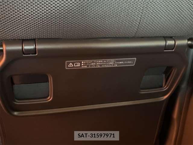 Honda N BOX 2016-03 8367388-17