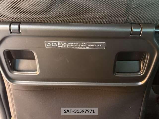 Honda N BOX 2016-03 8367388-18