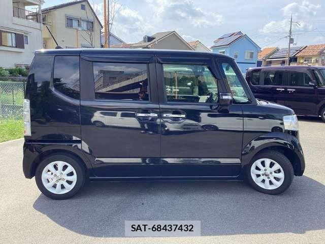 Honda N BOX 2015-04 8367448-14