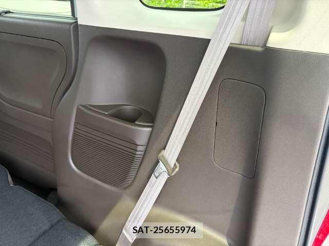Honda N BOX 2022-11 8367359-13
