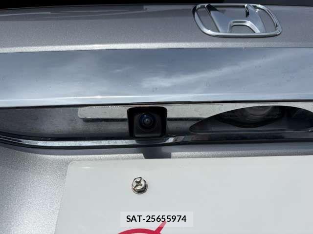 Honda N BOX 2022-11 8367359-16