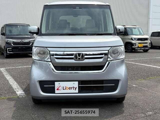 Honda N BOX 2022-11 8367359-4