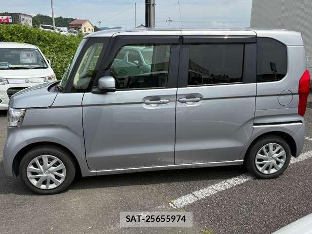 Honda N BOX 2022-11 8367359-7