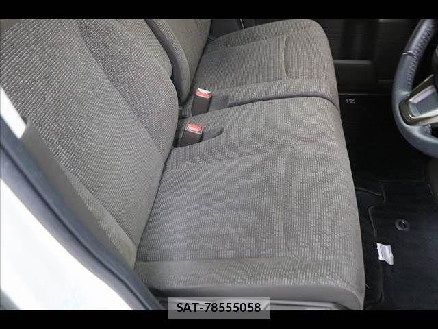 Honda N BOX 2021-12 8367371-10
