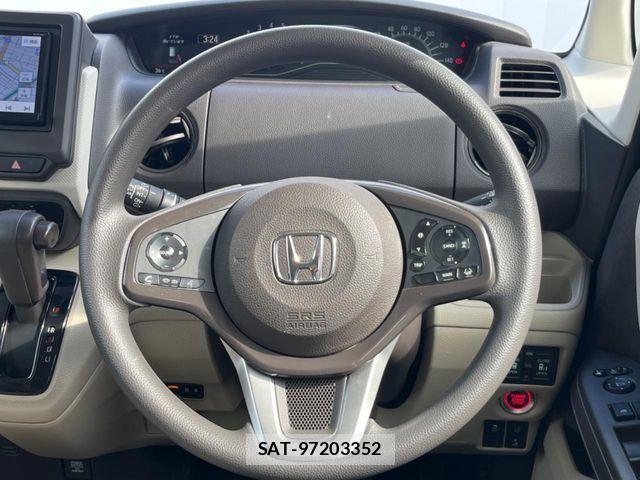 Honda N BOX 2018-08 8367422-10
