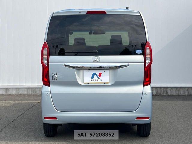 Honda N BOX 2018-08 8367422-14