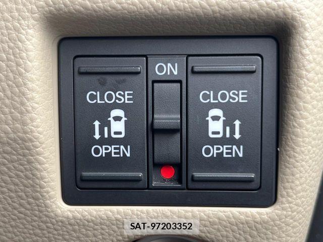 Honda N BOX 2018-08 8367422-6