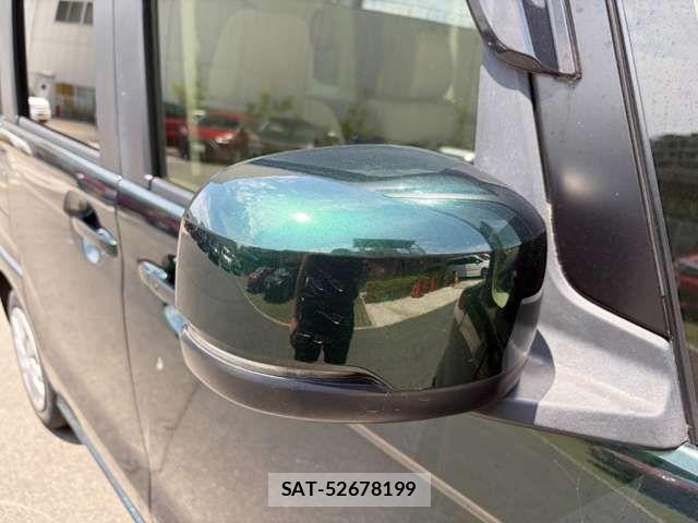 Honda N BOX 2022-05 8367387-12