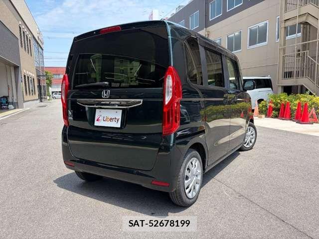 Honda N BOX 2022-05 8367387-4